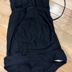 Motherhood Maternity Classic Black two piece bathing suit